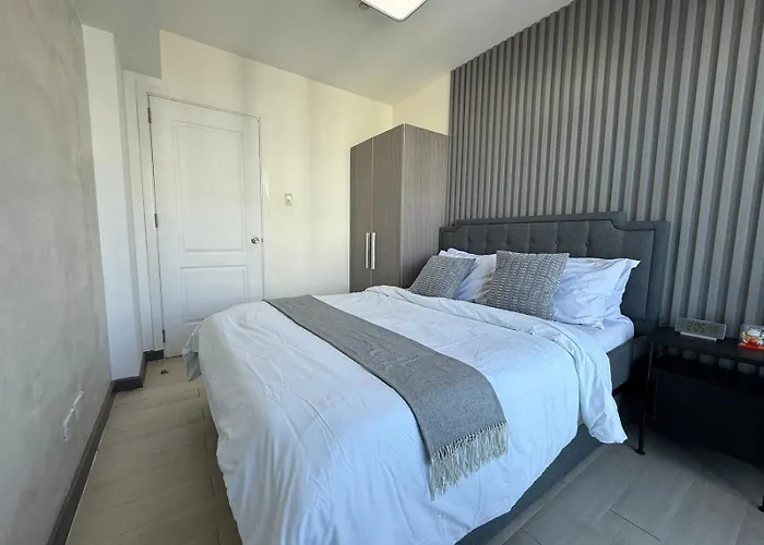 Azure Beachview With Balcony Near Naia Airport Отель
