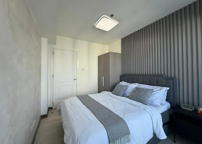 Azure Beachview With Balcony Near Naia Airport Отель