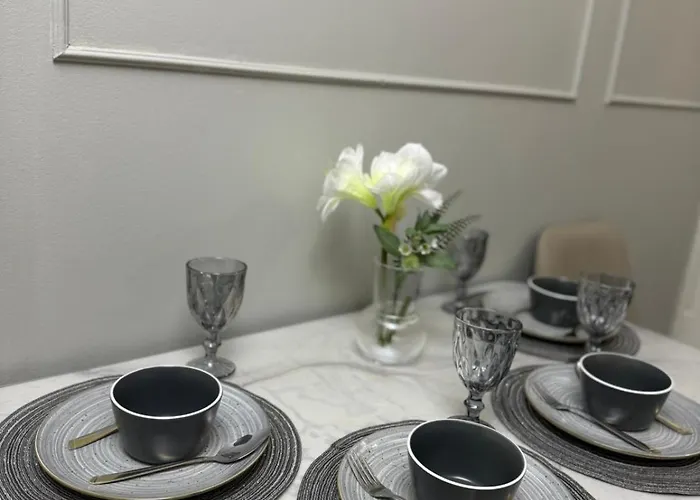 Отель Azure Beachview With Balcony Near Naia Airport 5*
