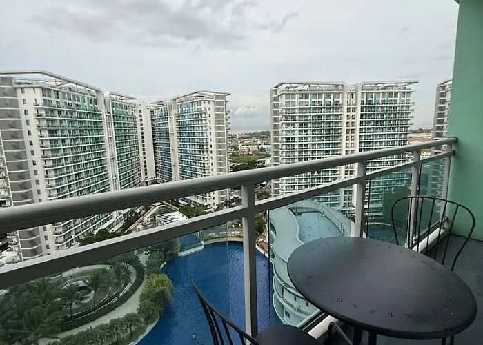 Azure Beachview With Balcony Near Naia Airport Отель
